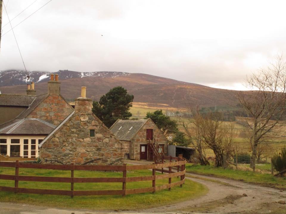 Appartamento Ben View Aberlour Luxury Barn Conversion Esterno foto